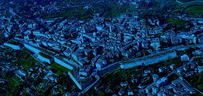 01 Bergamo Alta tar le mura venete