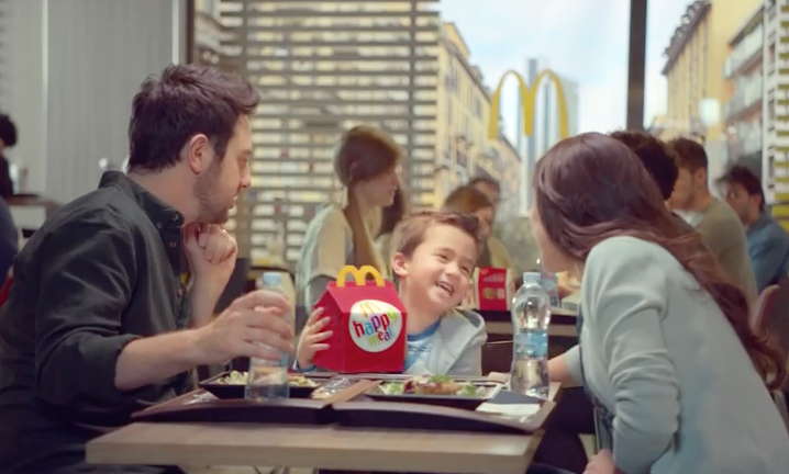 pubblicita-mcdonalds-happy-meal-2015